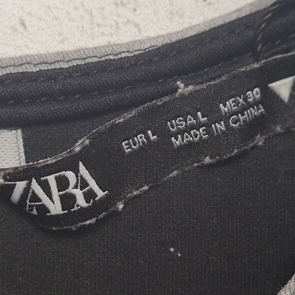 Zara Grey Crop Top Zipper in the Back - Picture 5 of 6